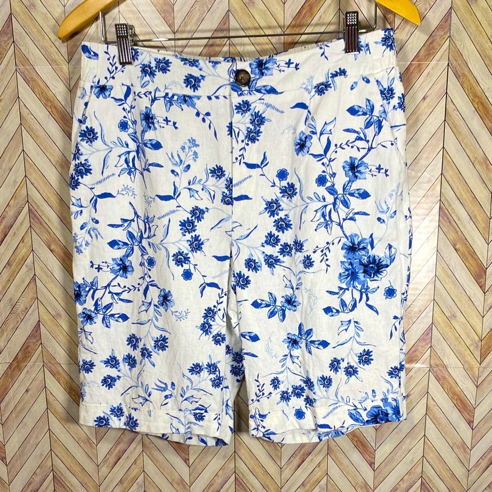 Cato Linen Blend Bermuda Shorts‎ Women’s 10 Hi-Rise Floral Blue White Resortwear